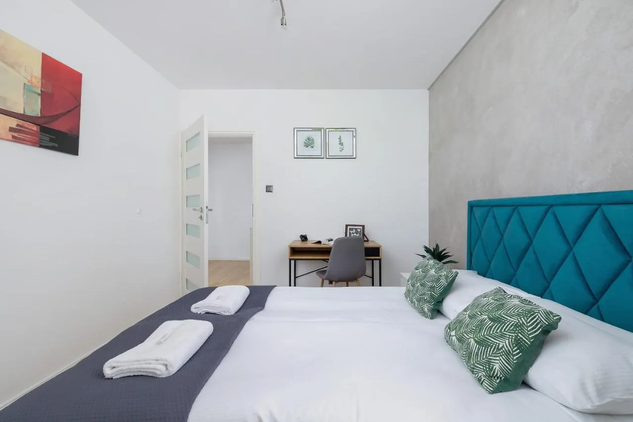 Osiedle Zyczen Apartment Stawowa Cracow By Noclegi Renters Cracovia Polonia